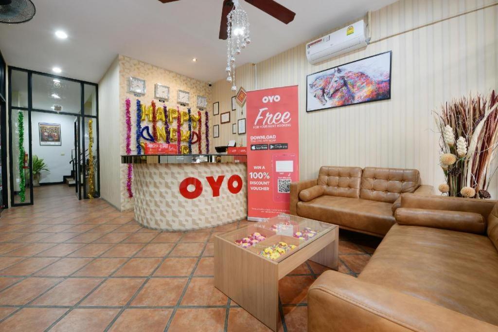 Oyo 520 Pattaya Cantina Kültér fotó